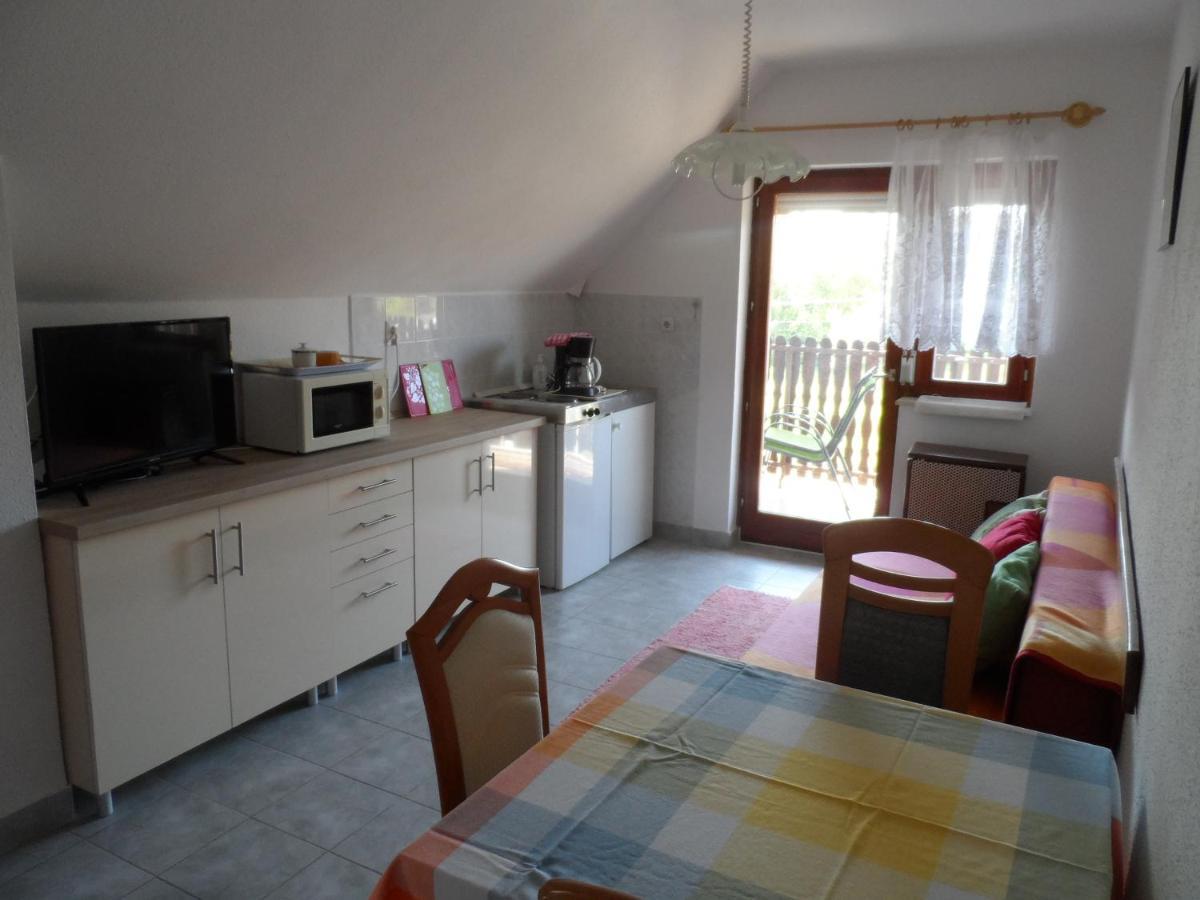 Apartman Berki ヘーヴィーズ エクステリア 写真