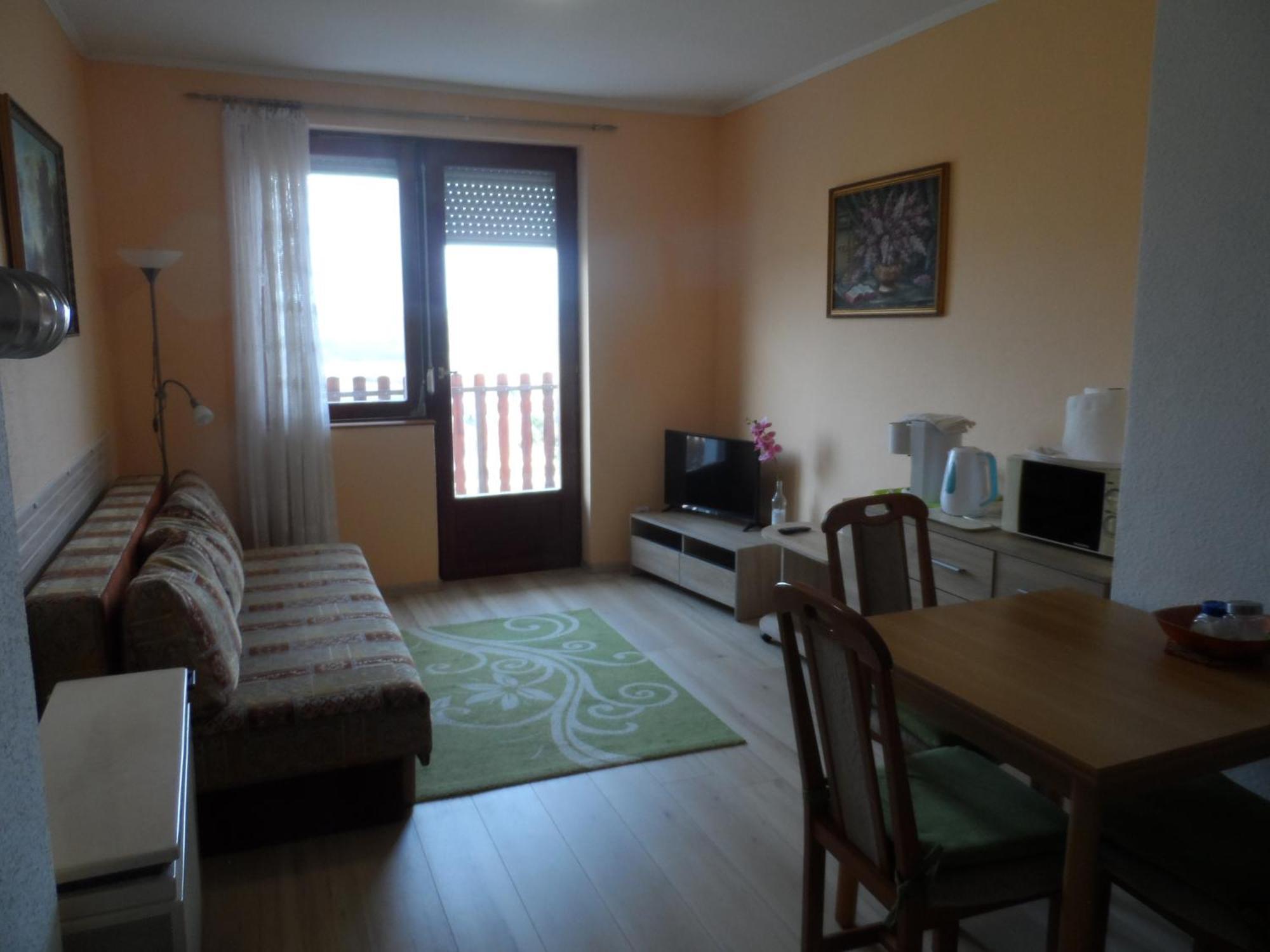Apartman Berki ヘーヴィーズ エクステリア 写真